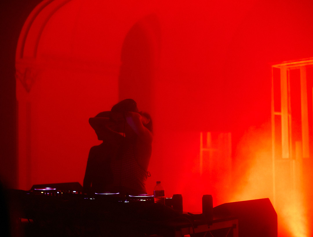 Whitvoir - crowd engagement